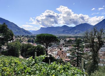 italy/alto-adige/attraction/laubengasse