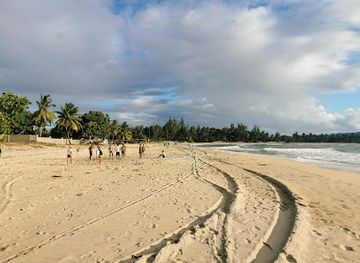 madagascar/sava/attraction/plage-ampandrozonana