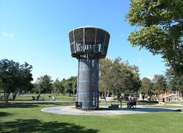 california/venice-beach/attraction/clover-park