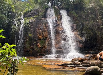 brazil/chapada-dos-veadeiros-national-park/attraction/waterfall-bridal-veil