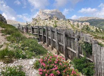 italy/cortina-d-ampezzo/attraction/sentiero-delle-trincee