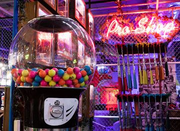 australia/illawarra/attraction/holey-moley-golf-club-wollongong