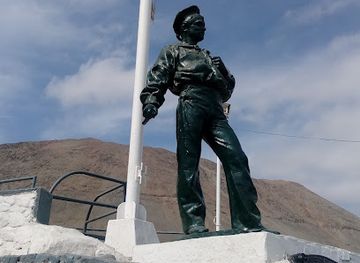 chile/tarapaca-region/attraction/marinero-desconocido