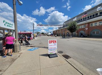 illinois/central-illinois/attraction/coliseum