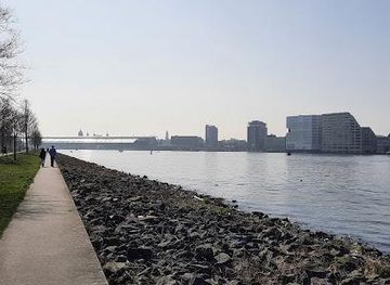 netherlands/amsterdam/attraction/ijpromenade