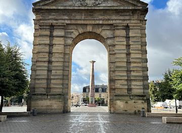france/aquitaine-coast/attraction/porte-d-aquitaine