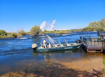 zambia/livingstone/attraction/rock-pool