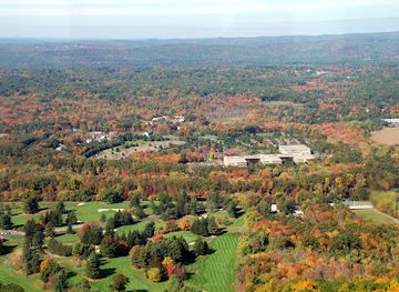 connecticut/central-connecticut/attraction/heublein-tower