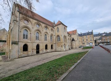 france/caen/attraction/ducal-palace-xiv-century
