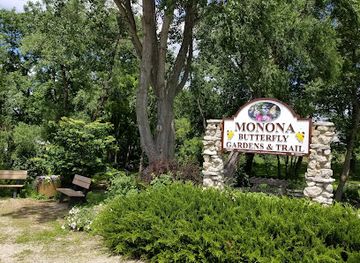 iowa/yellow-river-state-forest/attraction/monona-butterfly-garden-trails