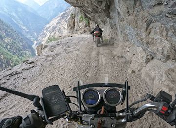 india/jammu/attraction/cliffhanger