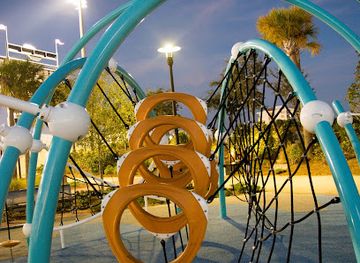 florida/pensacola-beach/attraction/vince-j-whibbs-sr-community-maritime-park