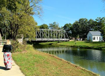 indiana/the-lakes-region/attraction/wabash-erie-canal-park