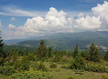 kosovo/gadime-cave/attraction/maljekova-kucica
