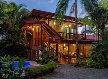 costa-rica/caribbean-coast/attraction/bodhi-surf-yoga