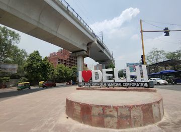 india/delhi/karol-bagh/attraction/i-love-delhi-installation-selfie-point-by-dsa