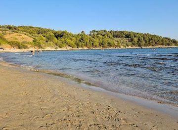 croatia/makarska/attraction/vela-przina-beach