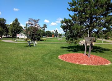 minnesota/cuyuna-country-state-recreation-area/attraction/trailside-park-pequot-lakes-minnesota