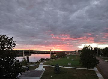 south-dakota/lewis-and-clark-recreation-area/attraction/meridian-bridge-plaza