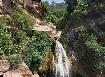 pakistan/pothohar-plateau/attraction/bissa-waterfall
