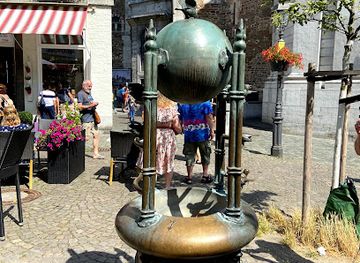 germany/aachen/attraction/mechanical-water-sculpture