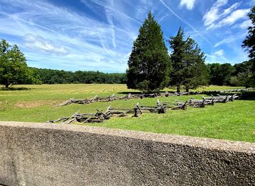 virginia/colonial-national-historical-park/attraction/surrender-field-revolutionary-war