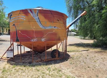 australia/goulburn-valley/attraction/dookie-silo-art
