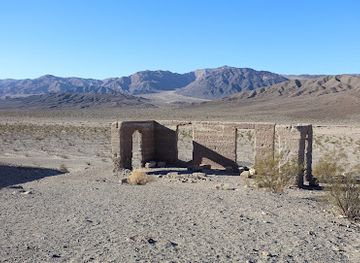 nevada/death-valley/attraction/ashford-mill-ruins