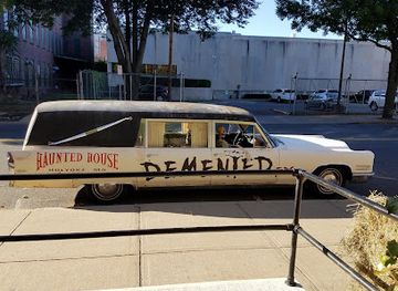 massachusetts/pioneer-valley/attraction/dementedfx