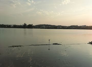 india/central-india/attraction/ganga-sagar-lake