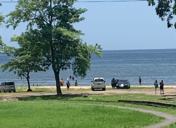 trinidad-and-tobago/point-fortin/attraction/stand-up-paddleboarding