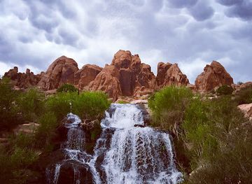 utah/canyonlands-national-park/attraction/faux-falls