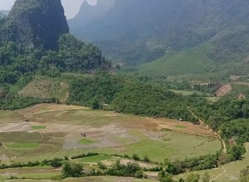 laos/phongsaly-province/attraction/peung-historical-caves