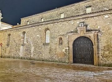 spain/oviedo/attraction/iglesia-de-san-tirso-el-real