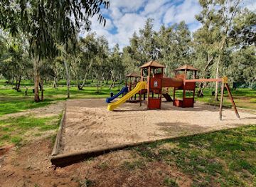 israel/kfar-saba/attraction/yaar-kaplan