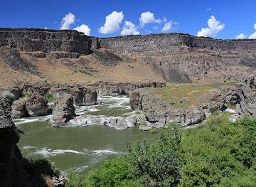 idaho/twin-falls/attraction/pillar-falls-trailhead