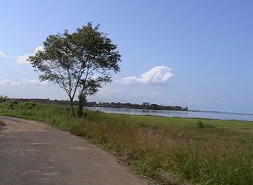 liberia/montserrado-county/attraction/five-star-beach