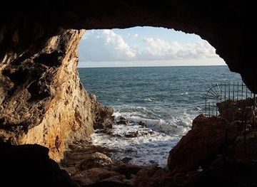 italy/lazio/attraction/grotta-delle-capre