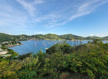 saint-vincent-and-the-grenadines/tobago-cays-marine-park/attraction/old-fort