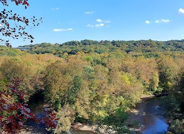 ohio/akron/attraction/cascade-valley-metro-park-overlook-area