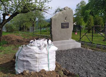 poland/silesian-beskids/attraction/pomnik-pamieci-adolfa-pilcha-ps-gora-dolina