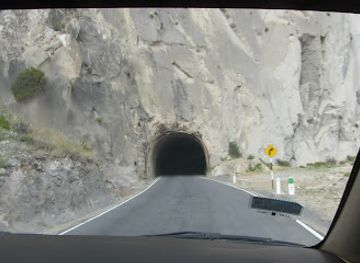 peru/colca-canyon/attraction/tunel-maca