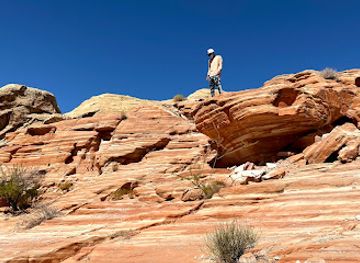 nevada/lake-mead-national-recreation-area/attraction/balancing-rock