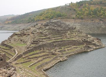 spain/galicia/attraction/castro-candaz