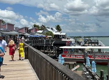 florida/clearwater/attraction/john-s-pass-village-boardwalk