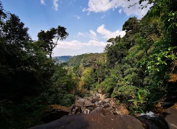 laos/phakse-province/attraction/nokmoob-waterfall