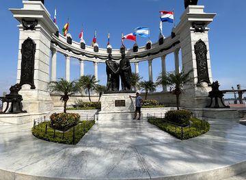 ecuador/guayaquil/barrio-del-centenario/attraction/malecon-2000