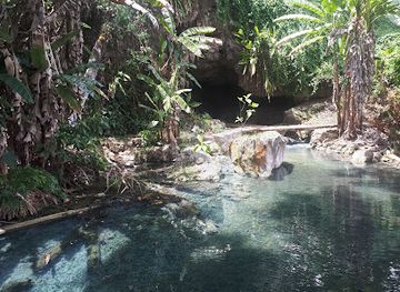 papua-new-guinea/madang/attraction/balek-smell-water