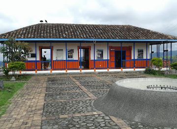 colombia/armenia/attraction/casa-museo-cipriano-echeverri