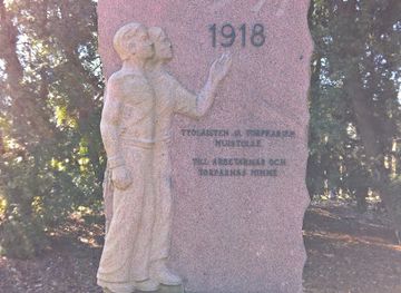 finland/vaasa/attraction/vakaumuksensa-puolesta-kaatuneet-muistomerkki-miennsemarke-de-som-dog-for-sin-overtygelse